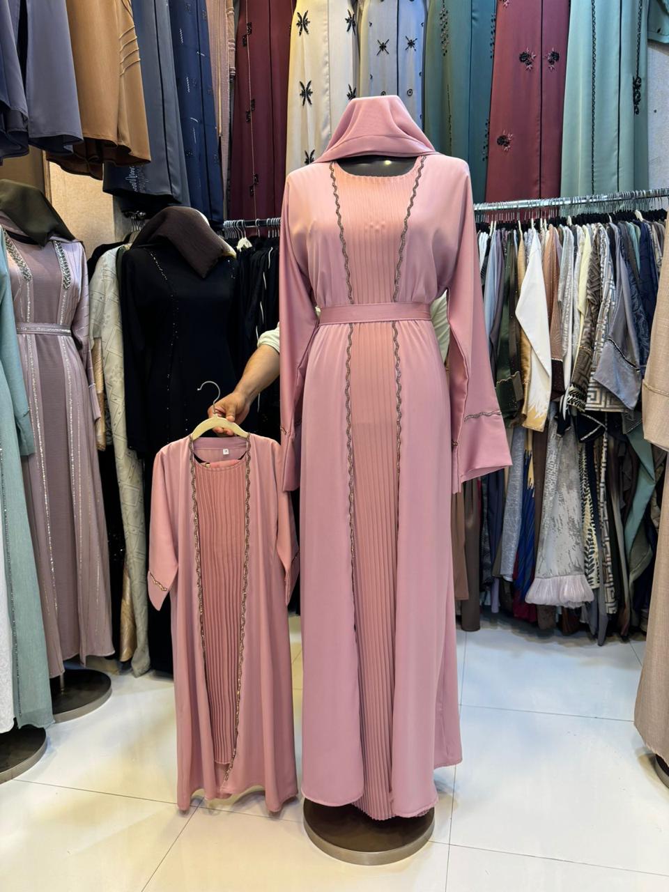 Rose Family Abaya